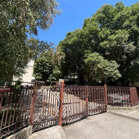 Appartement 2 Bedrooms, 2 Wc, Free Parking, Center Location, Sunny Bijou Flat Varna